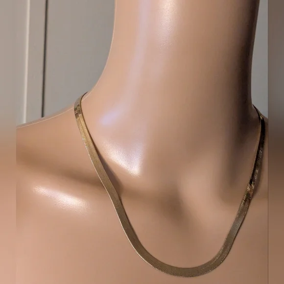 Classic Vintage Gold Plated Herringbone Necklace - Picture 8 of 10